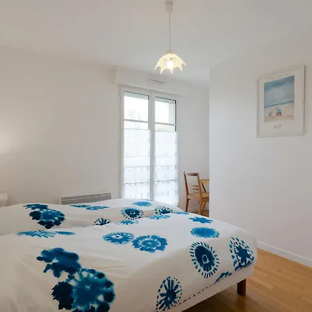 Apartment Les Coteaux By Interhome *