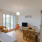 Apartament Les Coteaux By Interhome Deauville