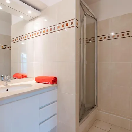 Les Coteaux By Interhome דירה *