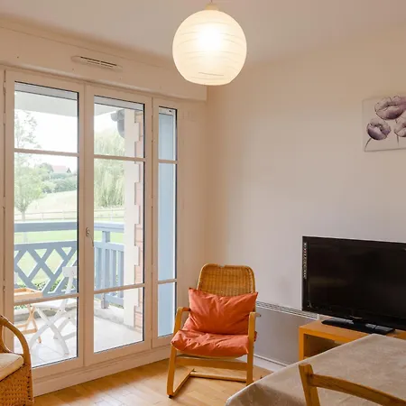 Les Coteaux By Interhome Διαμέρισμα