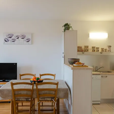 Les Coteaux By Interhome