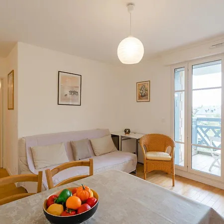 Les Coteaux By Interhome *